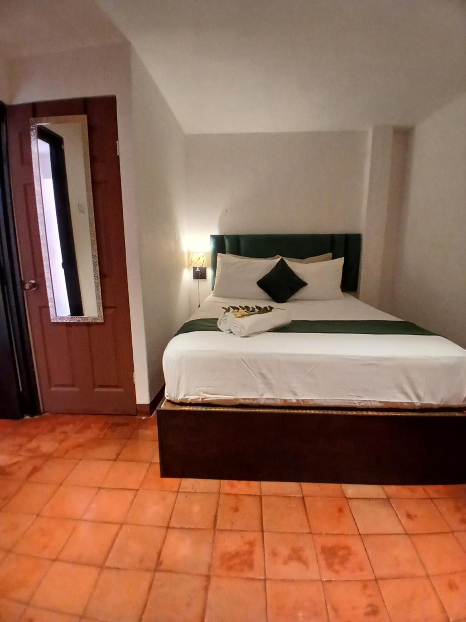 Hotel La Xinca Antigua Екстер'єр фото
