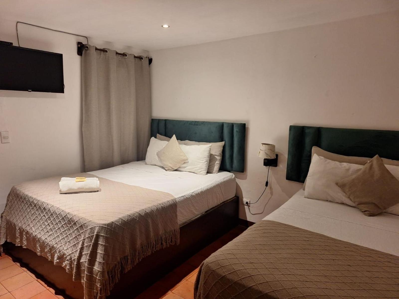Hotel La Xinca Antigua Екстер'єр фото